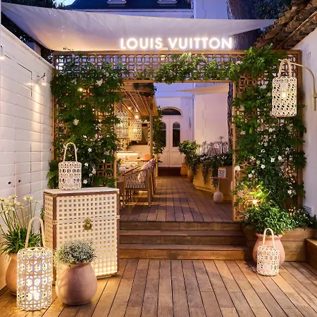 ホテル White 1921 3*