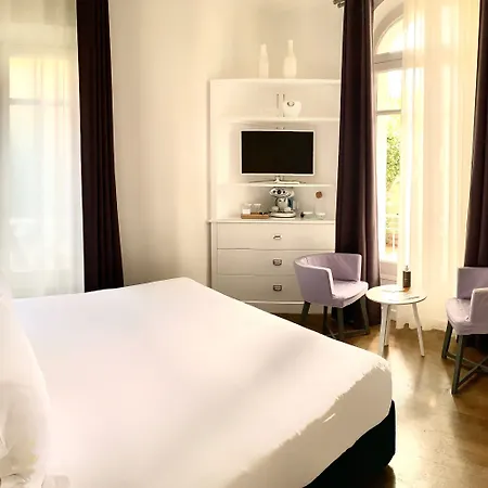 White 1921 Ξενοδοχείο Σαιν-Τροπέ