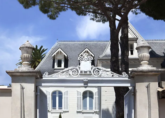 ホテル White 1921 3*