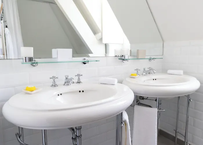 ホテル White 1921