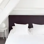 White 1921 Hotel Saint-Tropez