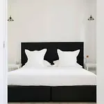 White 1921 Hotel