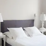 White 1921 Hotel