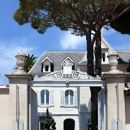 White 1921 Saint-Tropez