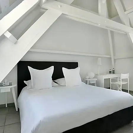 White 1921 3* سان تروبيه