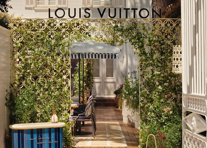 Готель White 1921