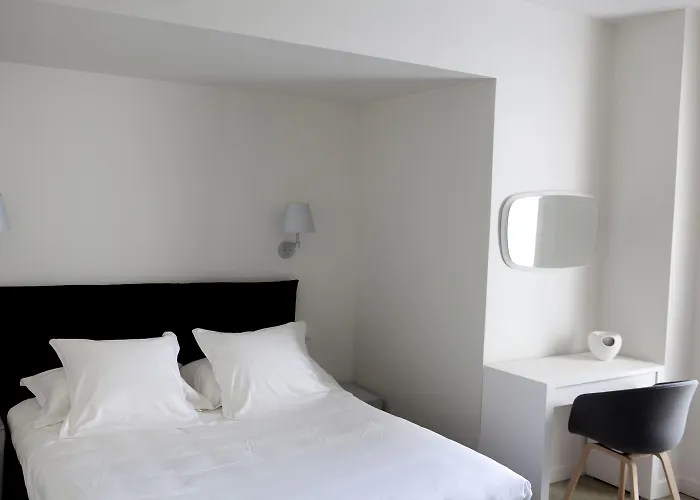 White 1921 3* Сен-Тропе