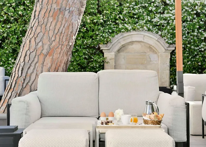 Готель White 1921 3*